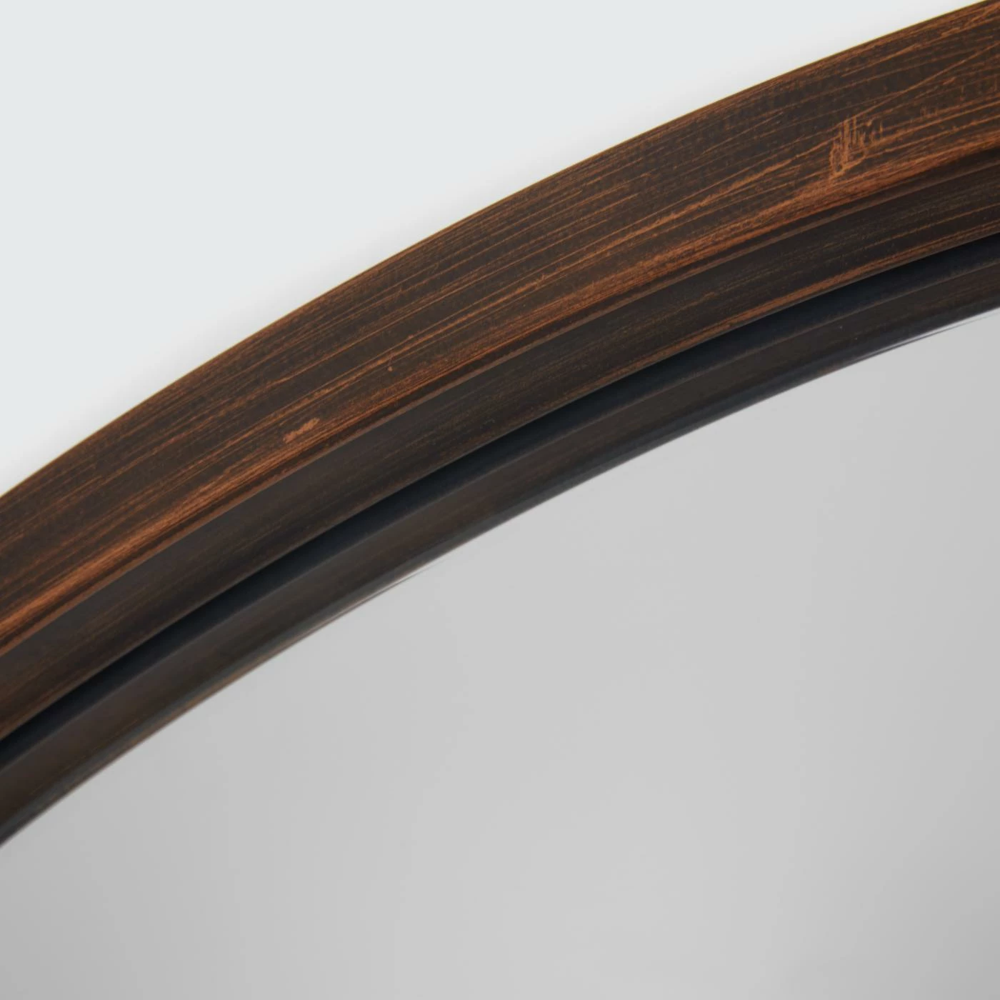 Brand new π Bassett Mirror Company Quinn Wall Mirror - 36 Diam. In. π - Image 4