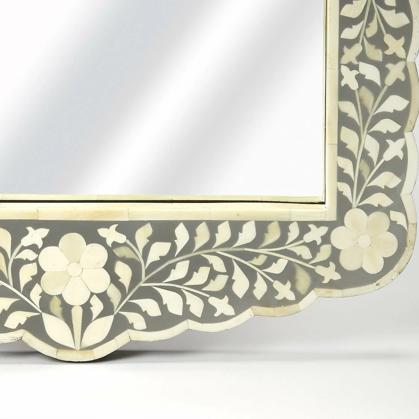 Cheapest π Butler Specialty Vivienne Inlay Wall Mirror - 20W X 28H In. π - Image 4