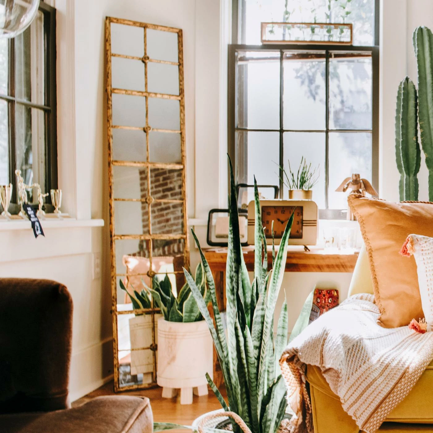 Promo π 3R Studios Distressed Divided Wall Mirror - 13.4W X 65.1H In. π - Image 4