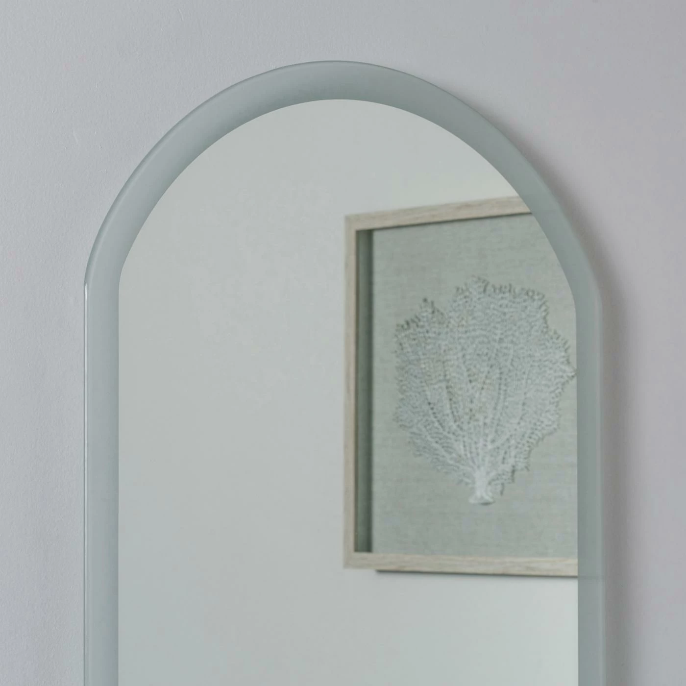 Coupon π― Bathroom Vanity Decor Wonderland Luka Backlit LED Bathroom Mirror - 23.6W X 31.5H In. π - Image 4