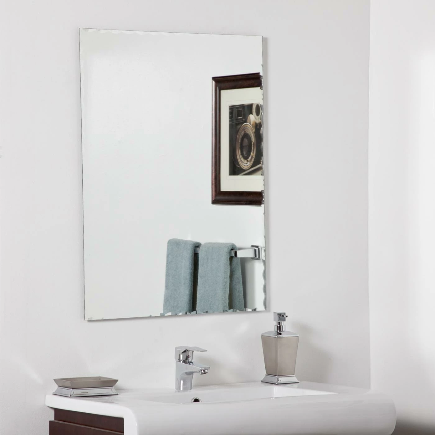 Brand new π₯ Decor Wonderland Wall Décor Wonderland Madeline Modern Bathroom Mirror - 23.6W X 31.5H In. π - Image 7