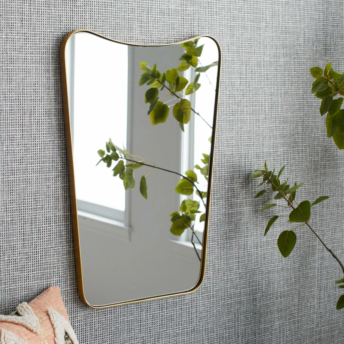 Deals βοΈ Renwil Ren-Wil Tufa Wall Mirror π - Image 2