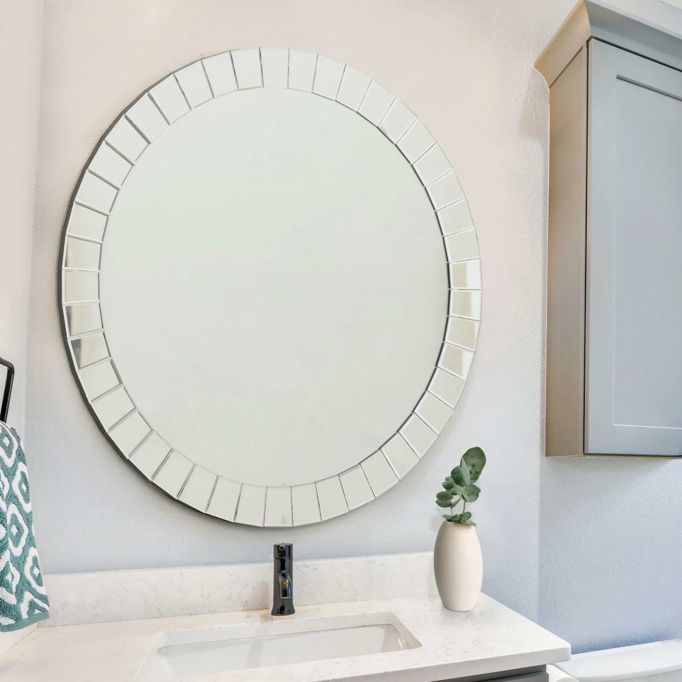 Buy ๐ Abbyson Christopher Round Wall Mirror ๐