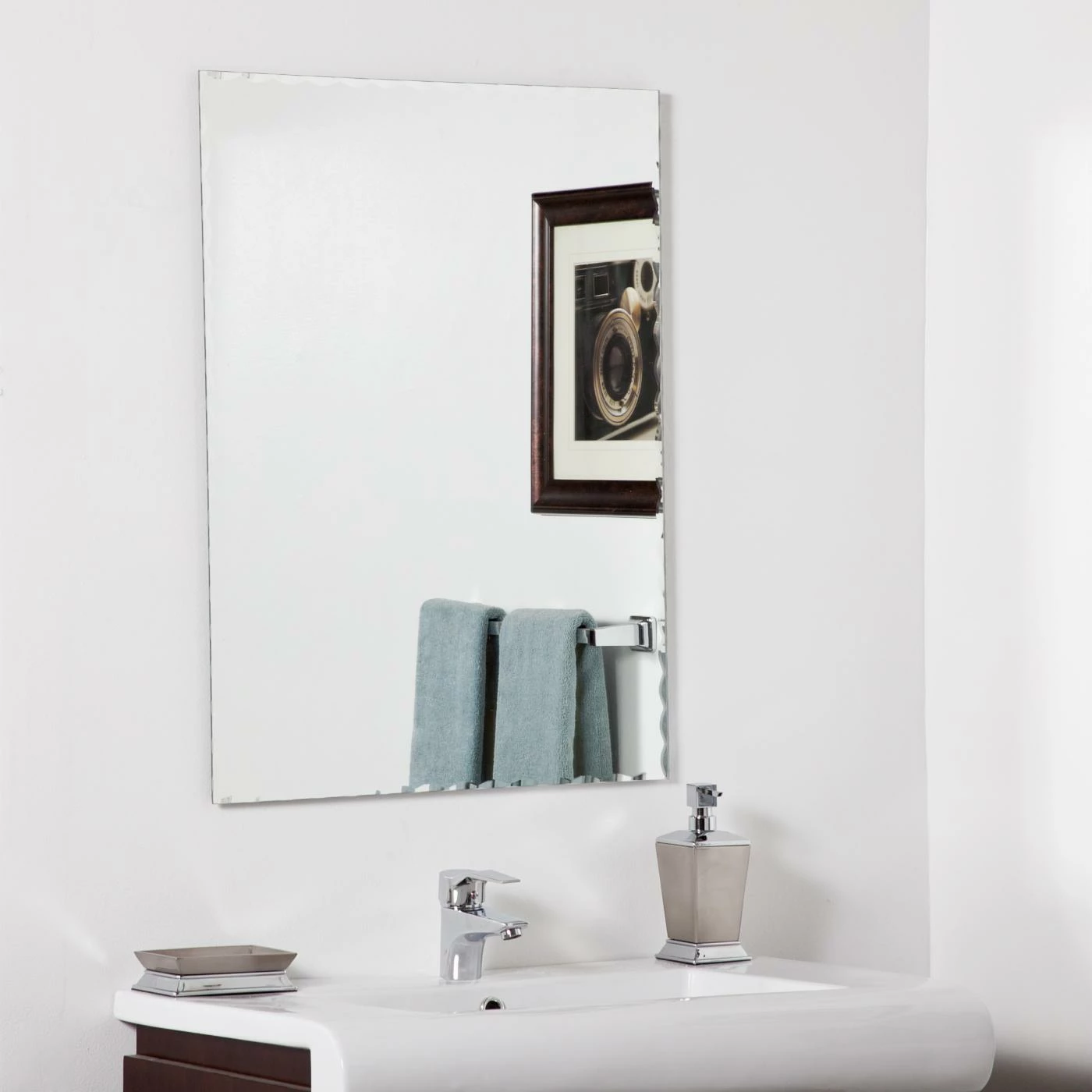 Brand new π₯ Decor Wonderland Wall Décor Wonderland Madeline Modern Bathroom Mirror - 23.6W X 31.5H In. π
